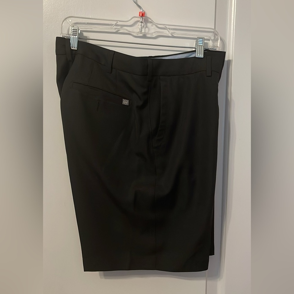 Peter Millar, golf shorts and excellent condition and multiple colors. Size 36.